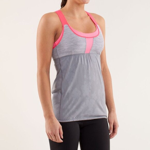 Lululemon Run: Stuff Your Bra Tank Size 10 - Picture 13 of 16